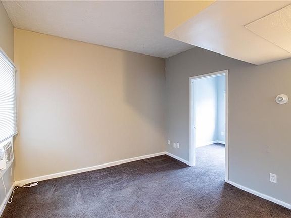 3rd image of 3546 Balsam Ave #8