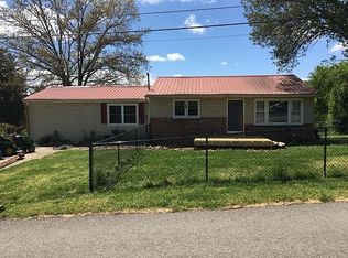 9010 Curtis Rd, Strawberry Plains, TN 37871