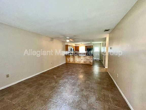 3rd image of 1135 E Clifford Ave