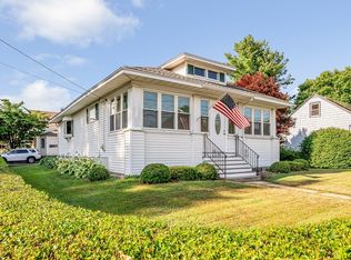 510 Pleasant St, Dracut, MA 01826