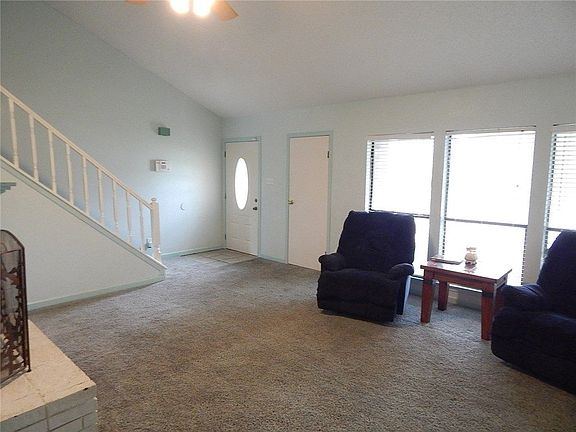 4th image of 3709 S Magnolia Ct