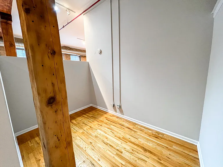 845 W. Fulton Market St. — Photo 11