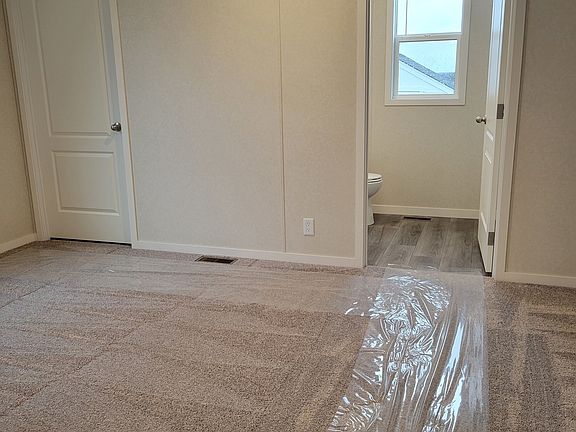 5th image of 2210 Maclaren Dr #454