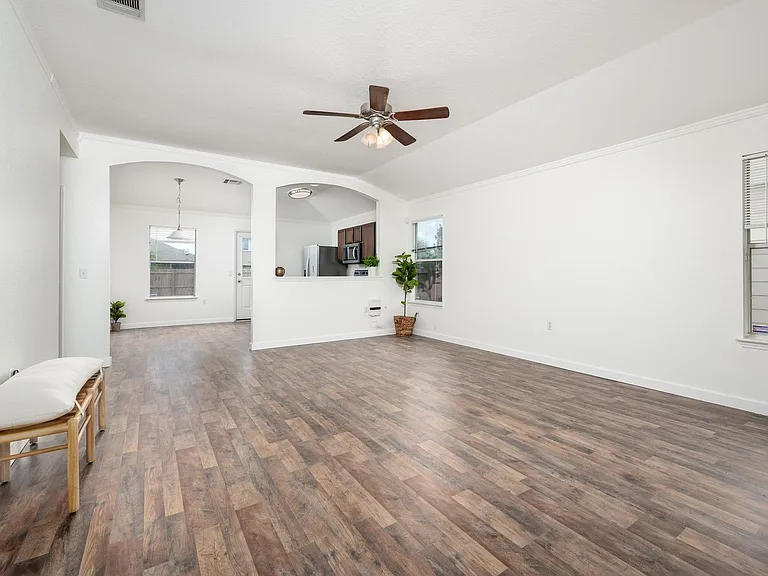 13009 Noche Clara Dr — Photo 3