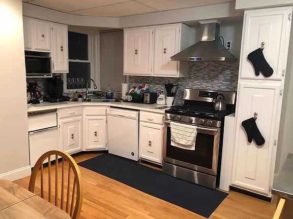 4th image of 72 Boston Ave #1