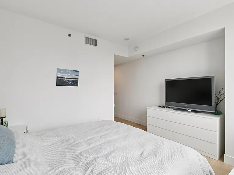201 Folsom St #40A-L — Photo 21