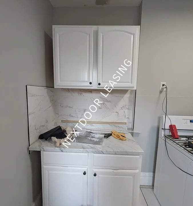 242 Claremont Ave #23M