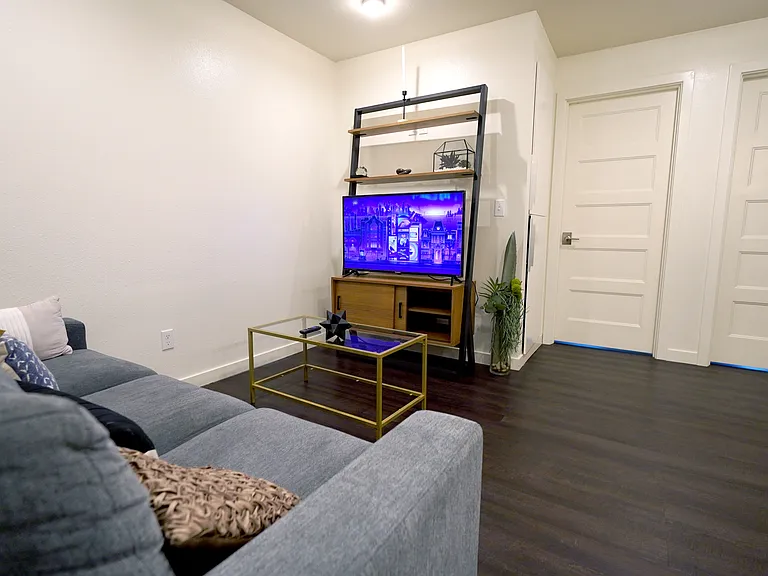 5234 15th Ave NE #202 — Photo 9