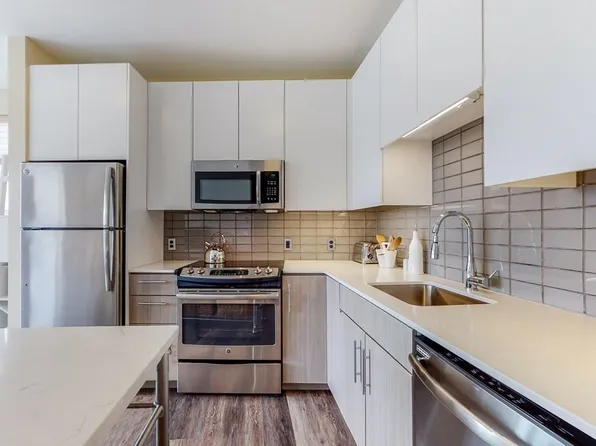 180 Telford St #614, Brighton, MA 02135