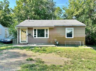 233 Larry St, Augusta, KS 67010