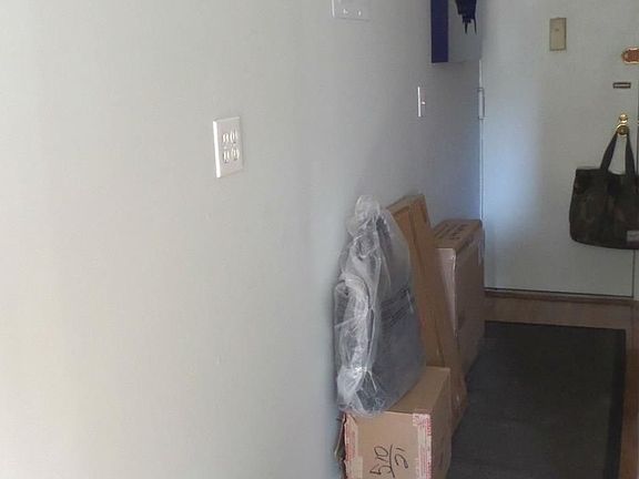 4th image of 435 W 45th St APT 3D