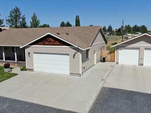 402 N Saginaw Ave, Hines, OR 97738