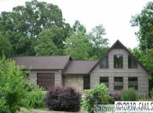 1239 Micol Rd, Newton, NC 28658