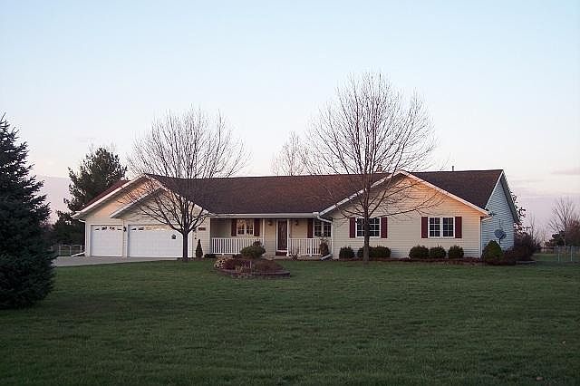 1st image of 2742 W Deer Path