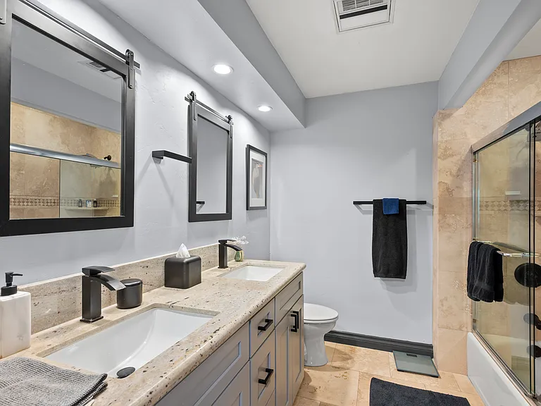 2955 McCall St #301 — Photo 24