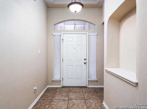 3rd image of 10710 Buckskin Way