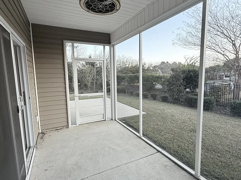 220 Machrie Loop #A — Photo 9