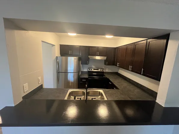 3000 70th Lane North - 204, 3000 70th Ln N, Saint Petersburg, FL 33710