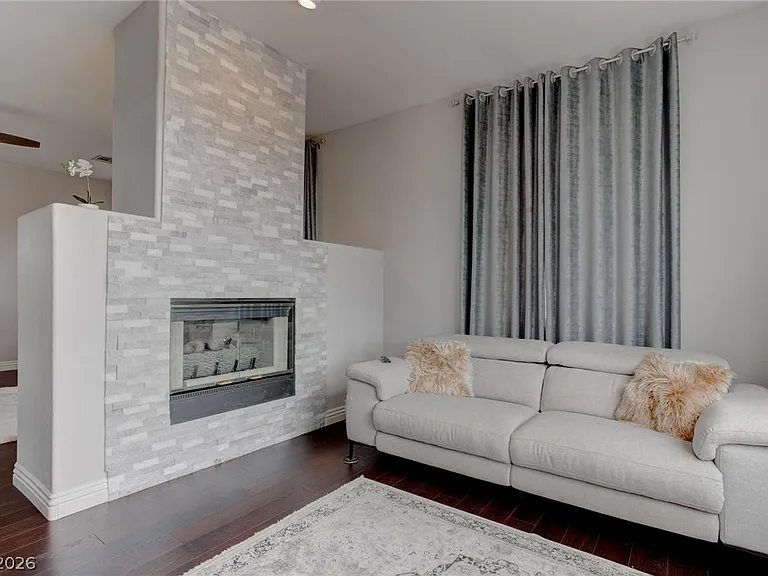 2500 Hacker Dr — Photo 27