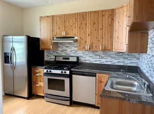 95 W 45th St, Bayonne, NJ 07002