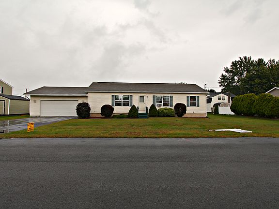 2nd image of 55 Lenox Ave
