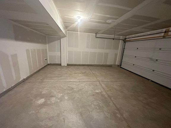 5th image of 117 Coyote Willow Dr