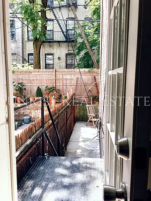 Rented by Sunrise Real Estate | media 2