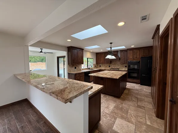 2052 Hidden Mesa Rd, El Cajon, CA 92019