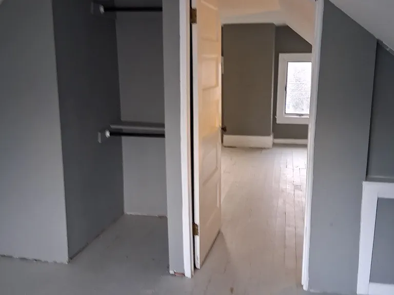 2297 1/2 Indianola Ave #2 — Photo 6