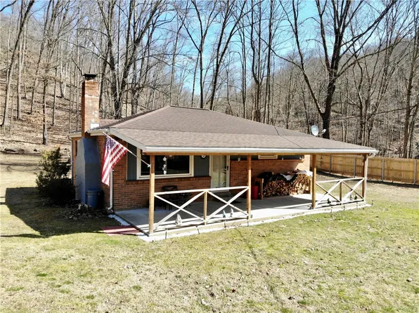 117 Carp Dr, Kennerdell, PA 16374