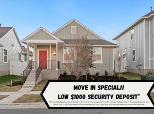107 Tillage Rd, Elgin, TX 78621