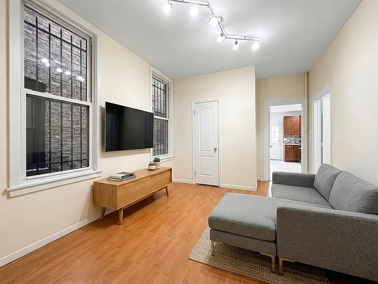 80 Vanderveer St #1 — Photo 13