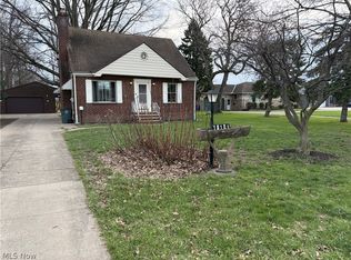 10101 Biddulph Rd, Brooklyn, OH
