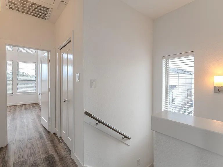 18736 B Centro Main St — Photo 16
