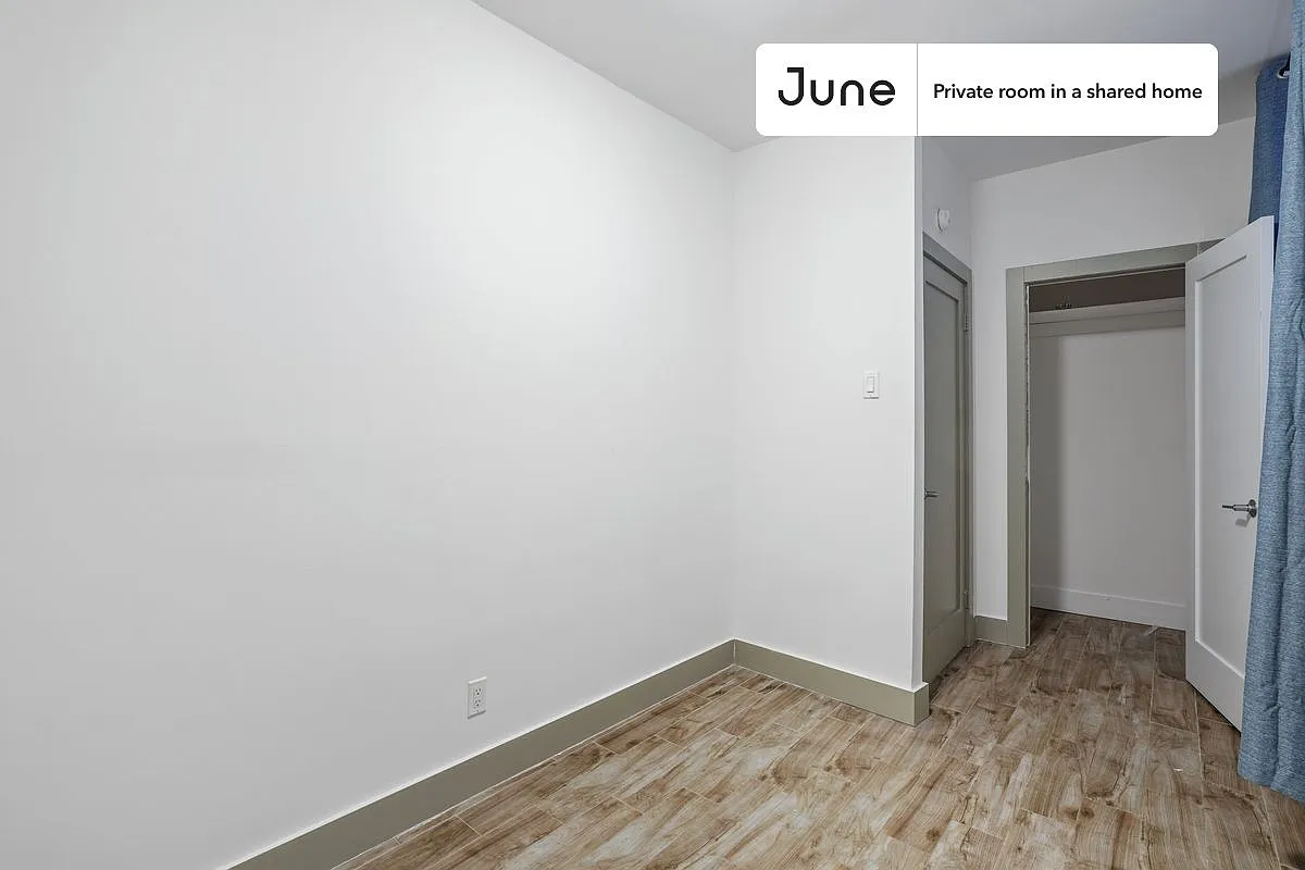 Full bedroom in 3 bed/2 bath home in Morningside Heights #890 B — Photo 4