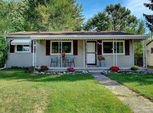 1260 Candlewood Ln, Ypsilanti, MI 48198