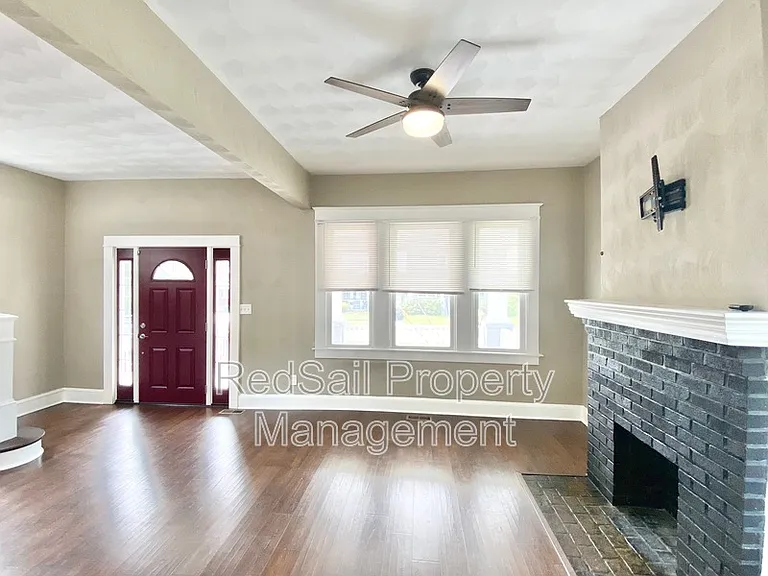 1708 Canton Ave — Photo 5