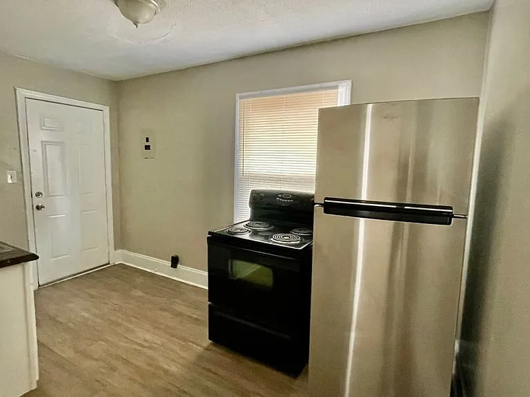 1314 N McDowell St #800 — Photo 7