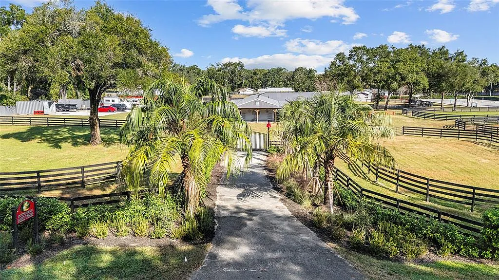 1 bed, 1.0 bath, 384 sqft, $10,500 — Photo 1