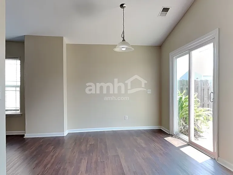 117 Lake Pointe Dr — Photo 4