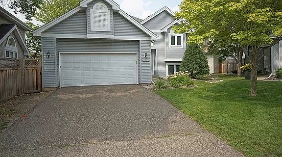 3rd image of 15620 16th Ave N