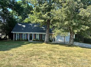 131 25th Ave NW, Hickory, NC 28601