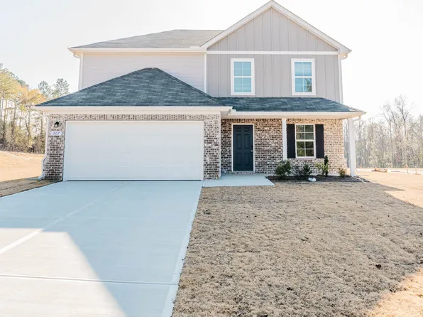 307 Gazebo Dr, Bonaire, GA 31005
