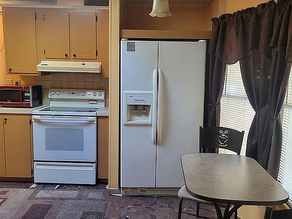 5th image of 6 Red Fox Ln