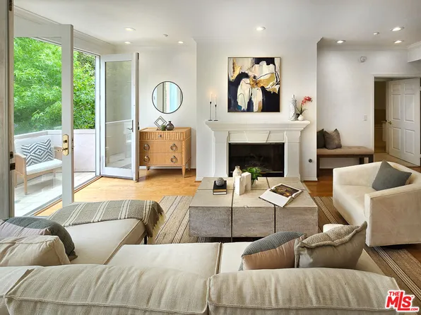 121 N Almont Dr APT 301, Beverly Hills, CA 90211