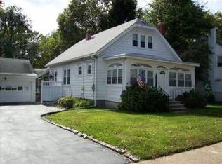 121 Sheridan Rd, Hamilton, NJ 08619