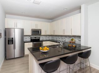 14770 SW 10th St #10504, Hollywood, FL 33027