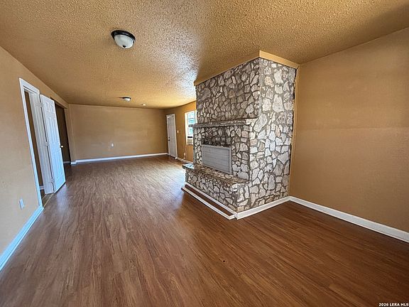 2nd image of 120 N Plum