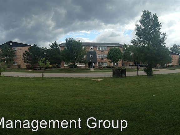2nd image of 1116 Parkwood Dr APT 203