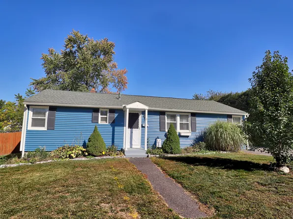 17 Meadowbrook Drive, Waterbury, CT 06706